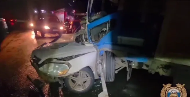 Водитель Toyota Mark 2 погиб в ДТП с фурой в Тулунском районе