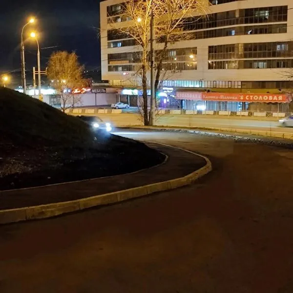 В Иркутске в трёх округах появились сцена, спортплощадка и тротуар